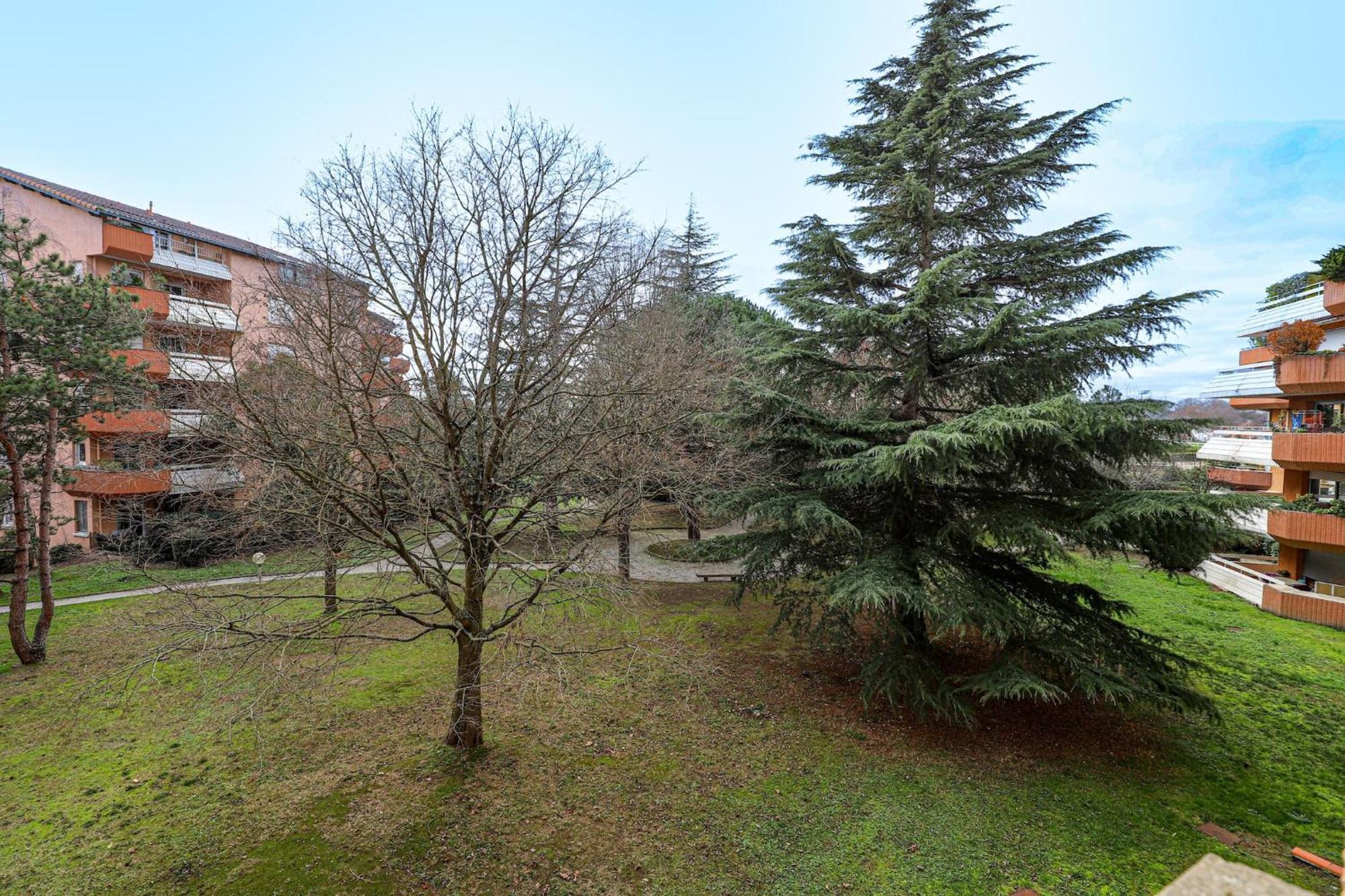 Appartement Le Corneille T2 - Parking gratuit à Toulouse Extérieur photo
